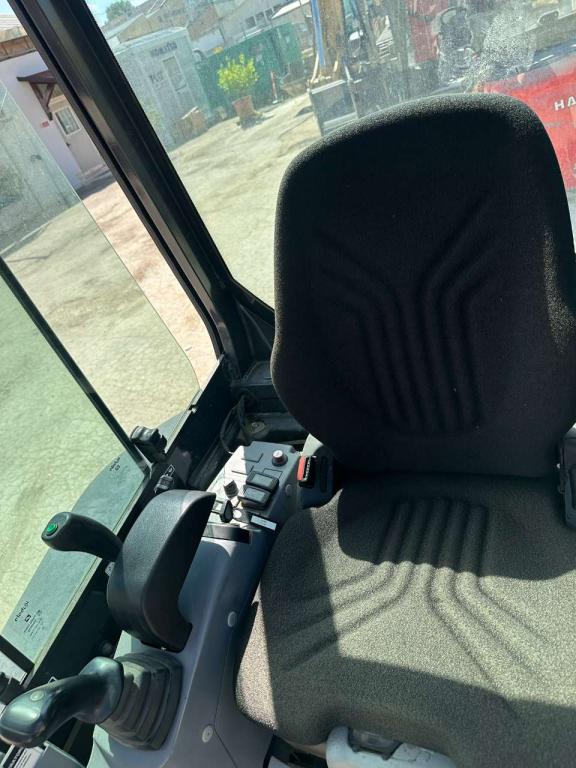 Kubota U27-4 Photo 14