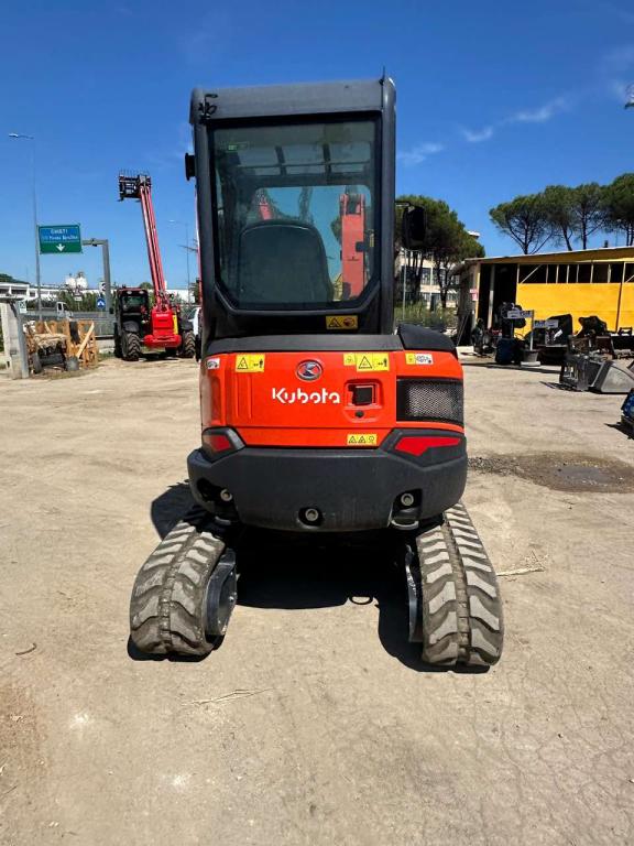 Kubota U27-4 Photo 8