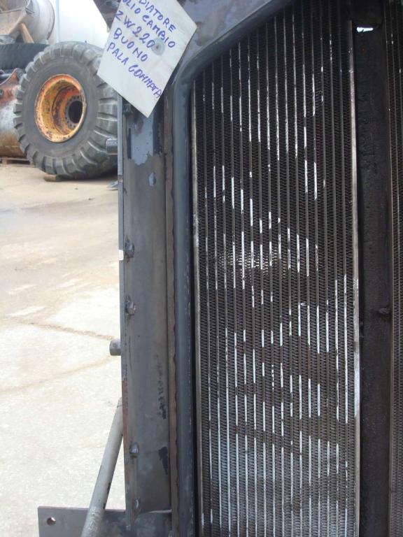 Refroidisseur d'huile hydraulique pour Hitachi ZW220 Photo 2