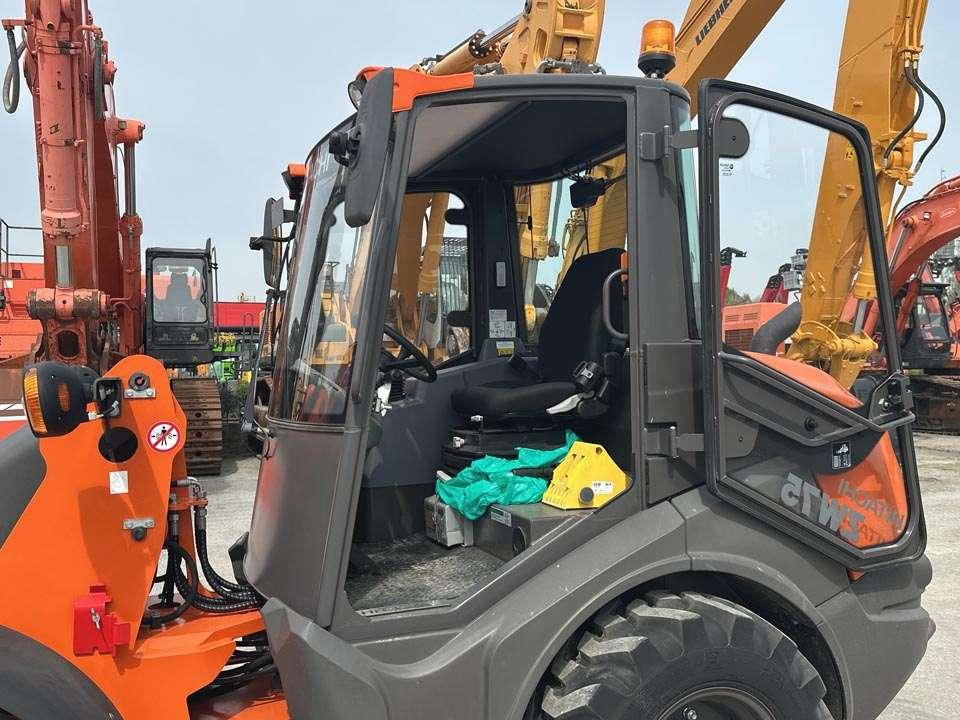 Hitachi ZW75-6C Photo 12