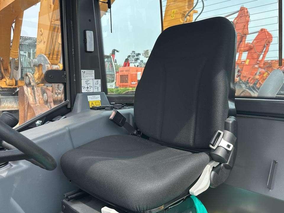 Hitachi ZW75-6C Photo 14