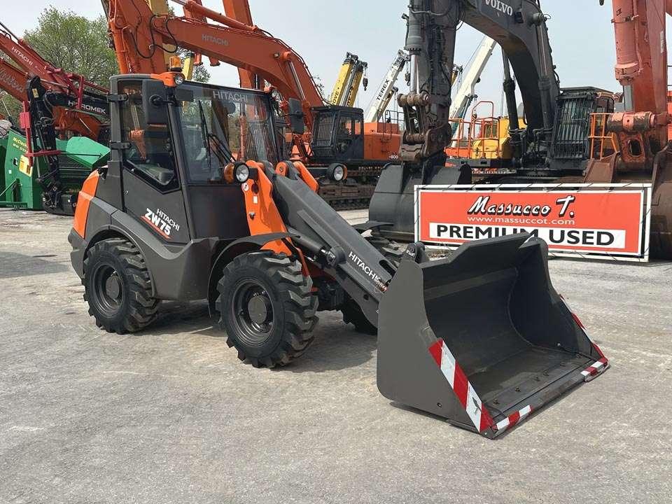 Hitachi ZW75-6C Photo 17