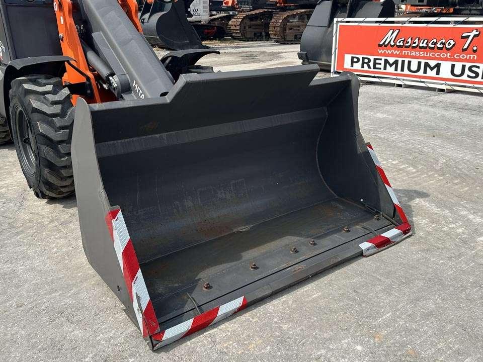 Hitachi ZW75-6C Photo 9