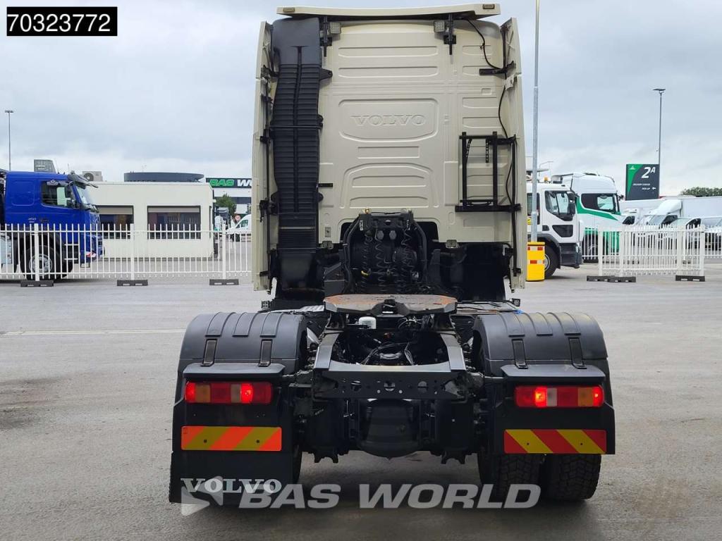 Volvo FH 500 FH 4X2 2x Tanks I-Parkcool 80% Tyres Photo 12