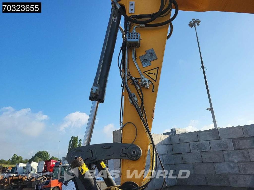 Liebherr R926 LC Engcon Photo 9